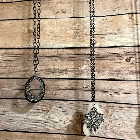 *FREE w purchase eligible* Long Pendant Necklaces $12 ea. - Picture 3 of 16